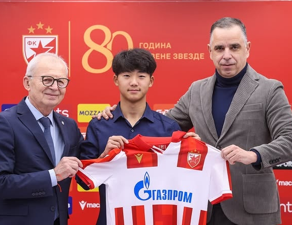 万项连续三轮首发,助力红星U19拿下德比胜利